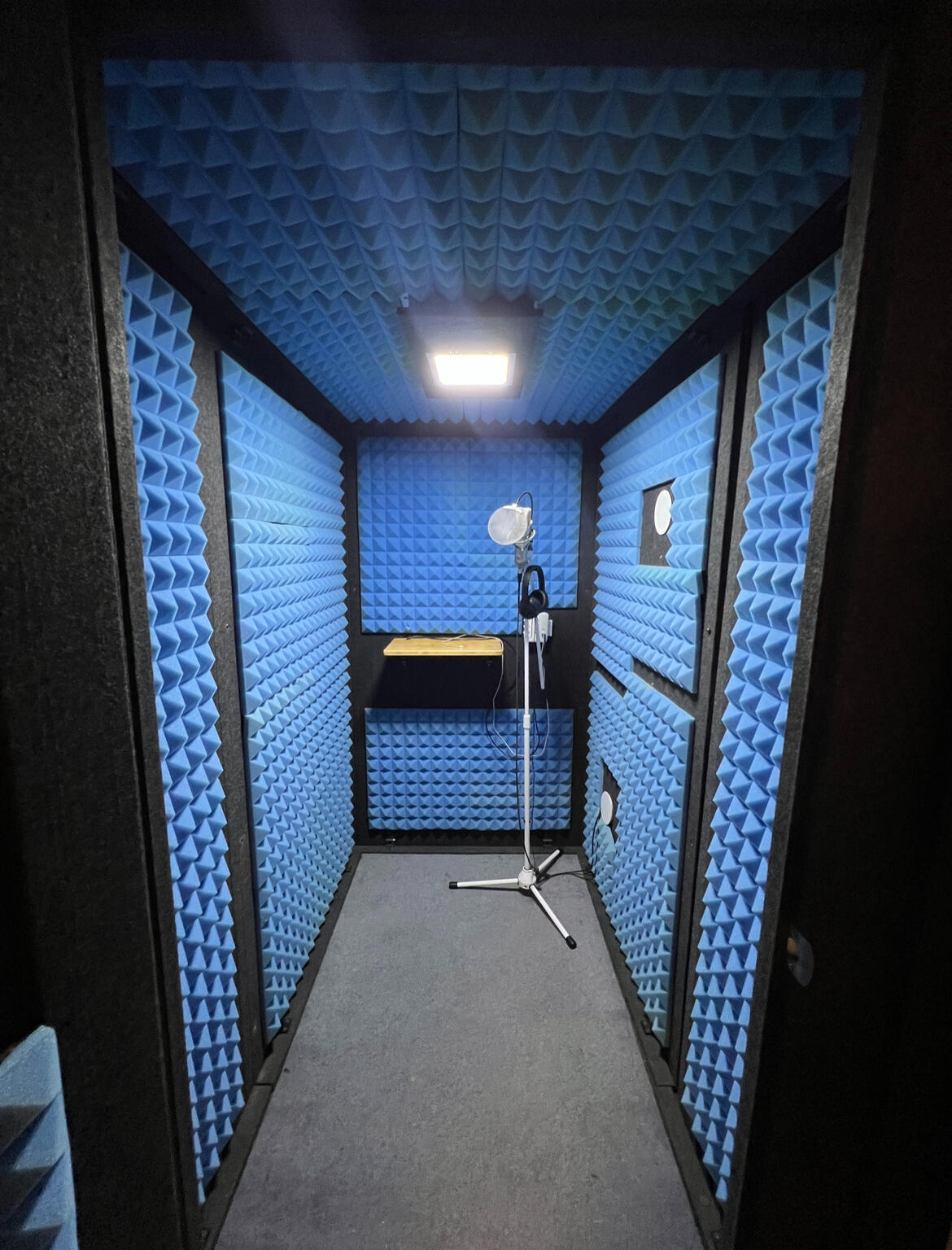 Real studio photo for Rich Minds Studio
